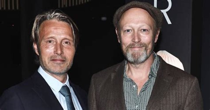 Are Mads and Lars Mikkelsen related?