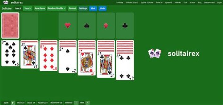 Can I play Solitaire on my Macbook?