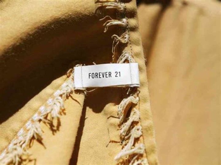 Does Forever 21 have guy clothes