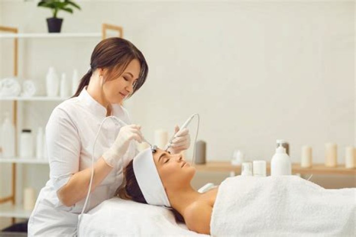 How do I become an esthetician in Saskatchewan?