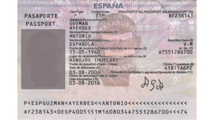 How do I get a Spanish passport by descent?