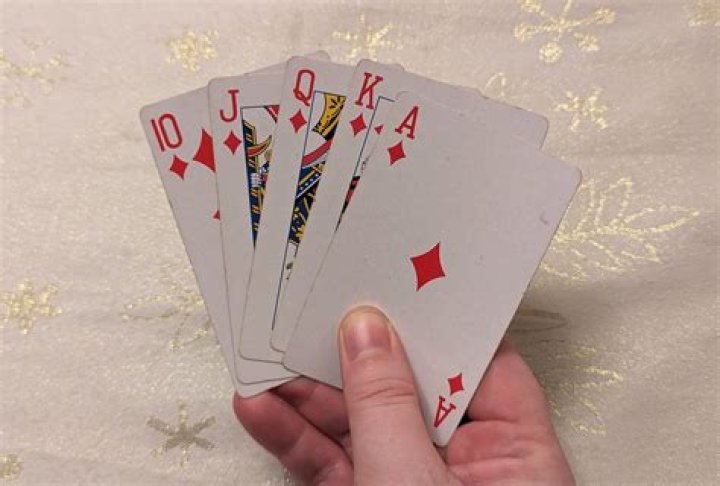 How does UNO Spin work?