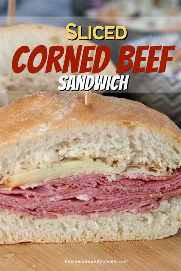 How many calories is there in a corned beef sandwich?