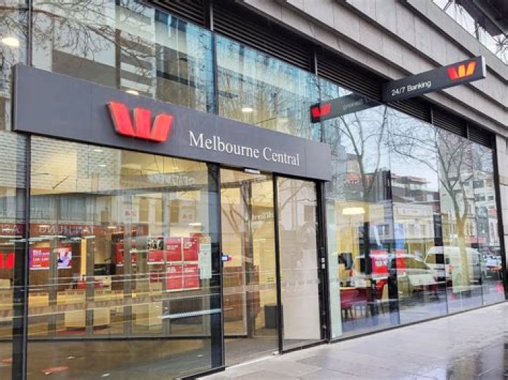 How many Westpac branches are there in Sydney?