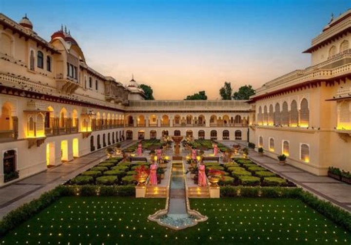 How much does a wedding cost in Jaipur Palace?