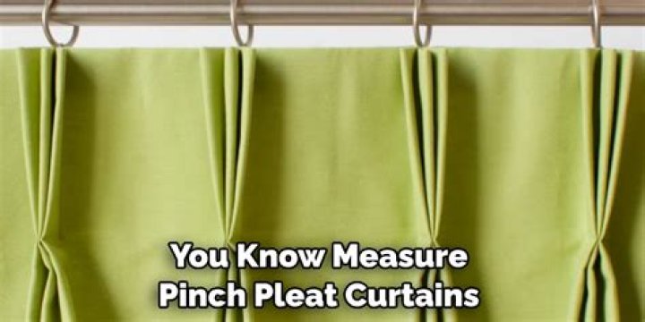 How much fabric do I need for pinch pleats?