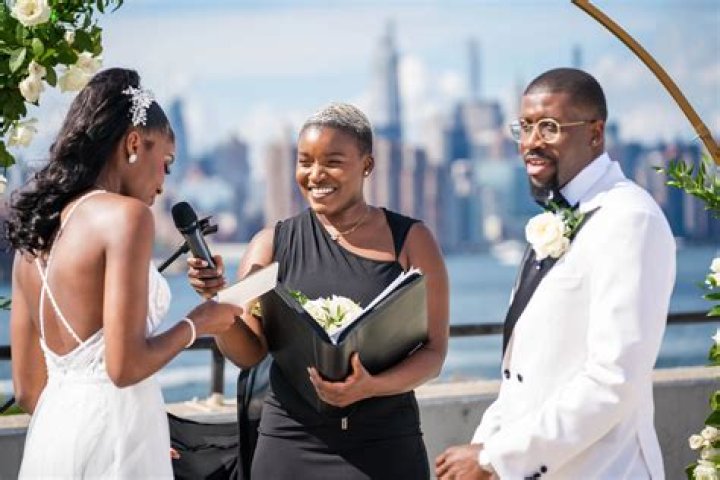 How much is a wedding officiant in Toronto?
