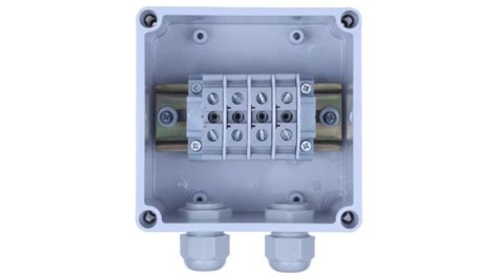 How much weight can a junction box support