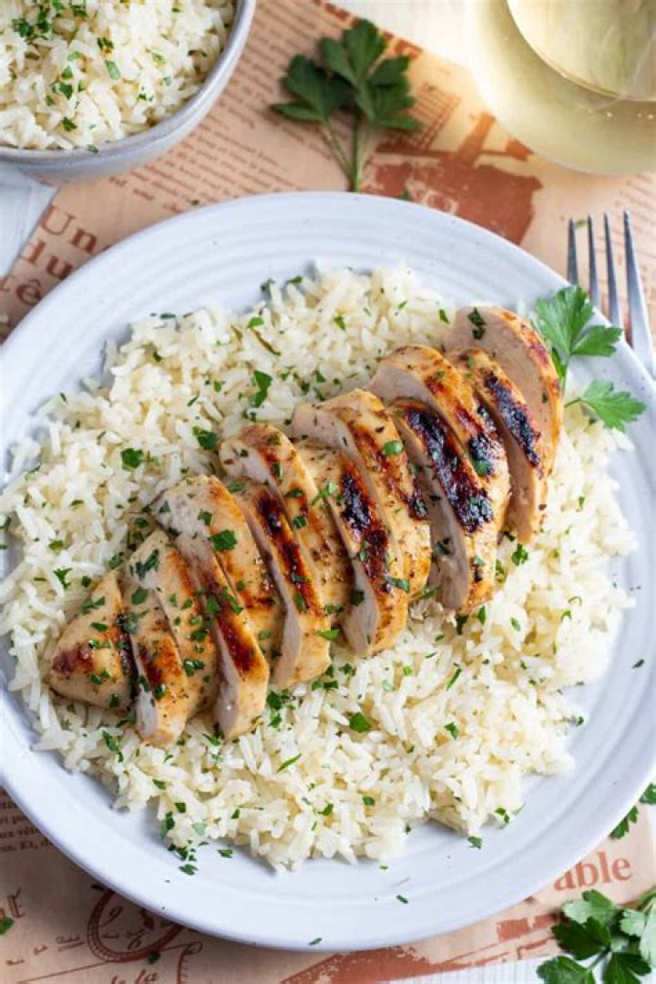 Is rice with chicken healthy?