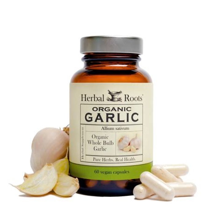 What are the benefits of taking garlic oil capsules?