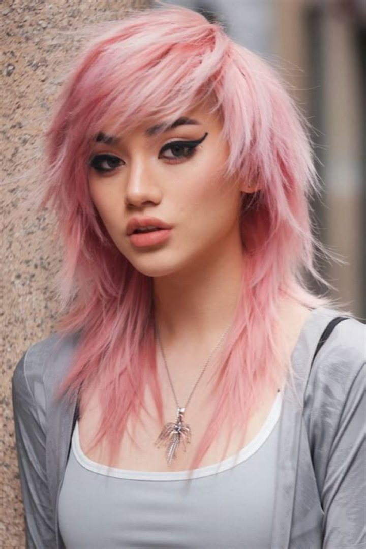 What are the best emo hairstyles for girls?