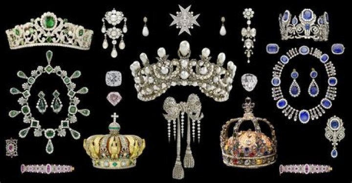 What are the royal symbols?