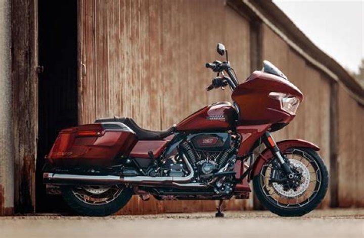 What colors did the 2009 Street Glide come in?