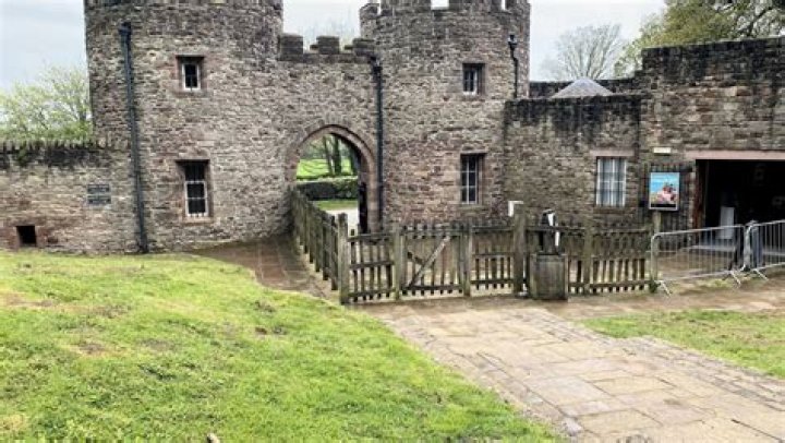 What happened Beeston Castle?