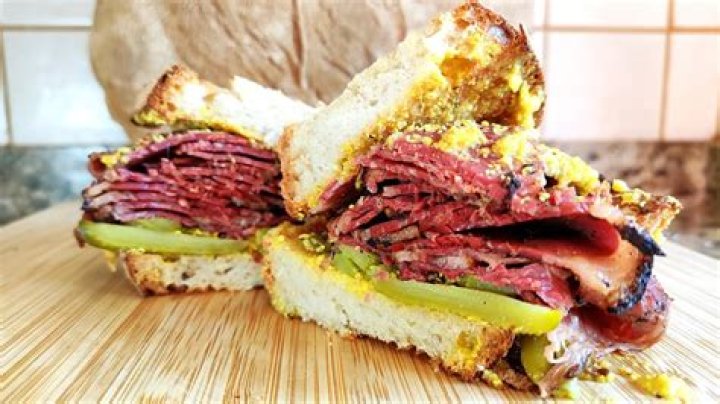 What is on the hat pastrami sandwich?