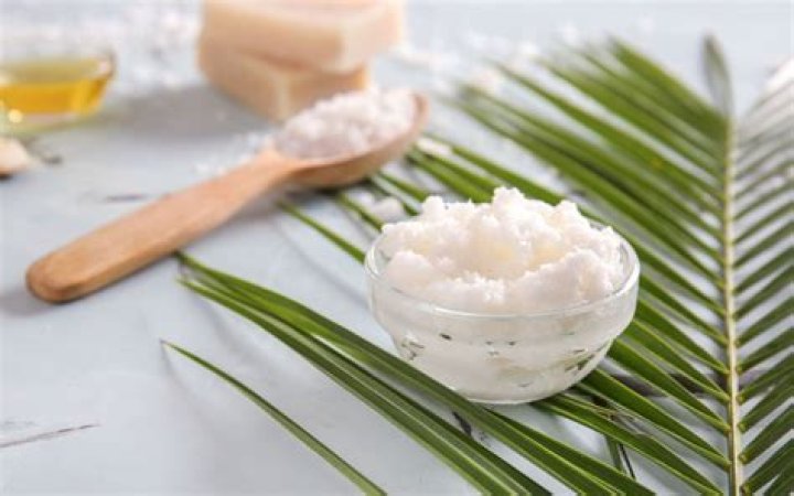 What is the best homemade face scrub?