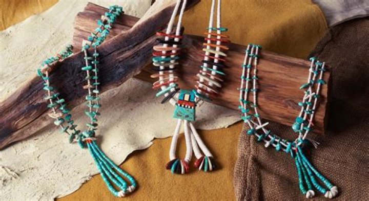 What jewelry did the Native Americans wear?