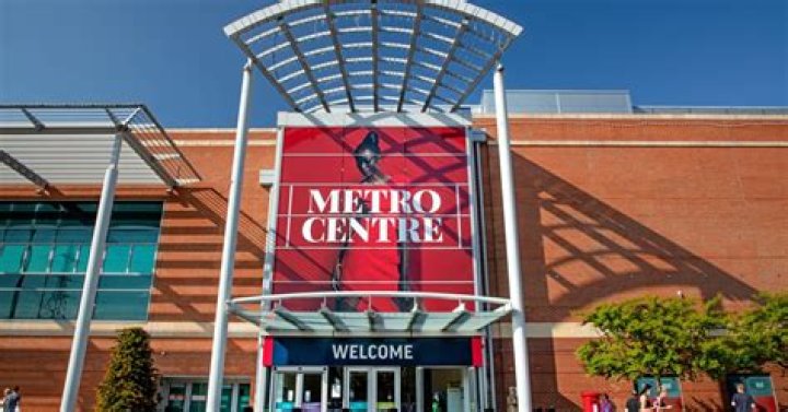 What shops are in the Metrocentre Gateshead?