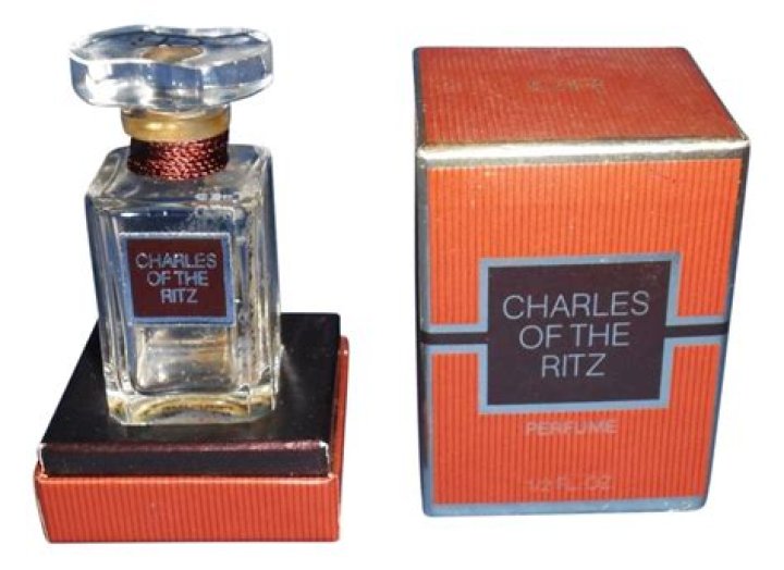 What smells like Charles of the Ritz perfume?