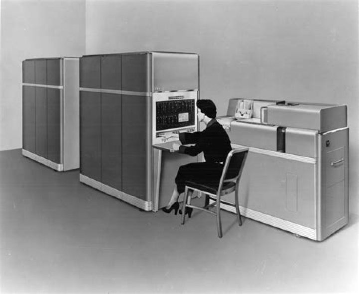 What was the name of computer machine developed by the IBM in 1964 and was considered as the first networked computer?