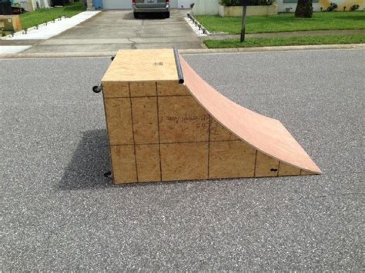 What wood is used for skateboard ramps?