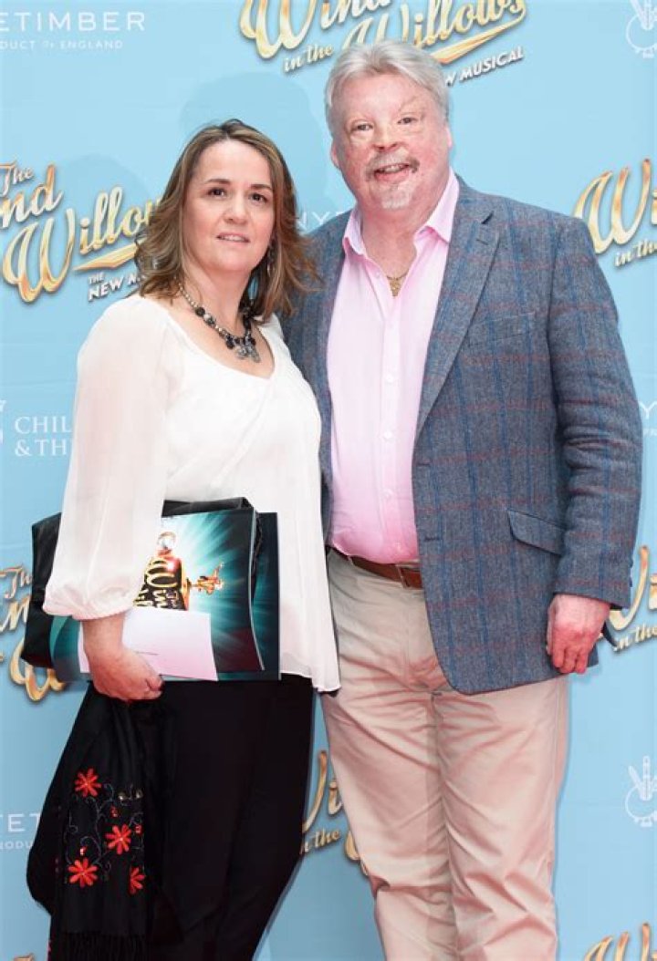 Where is Simon Weston now?