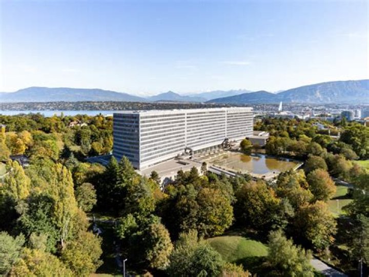 Where is the headquarters of Volvo?