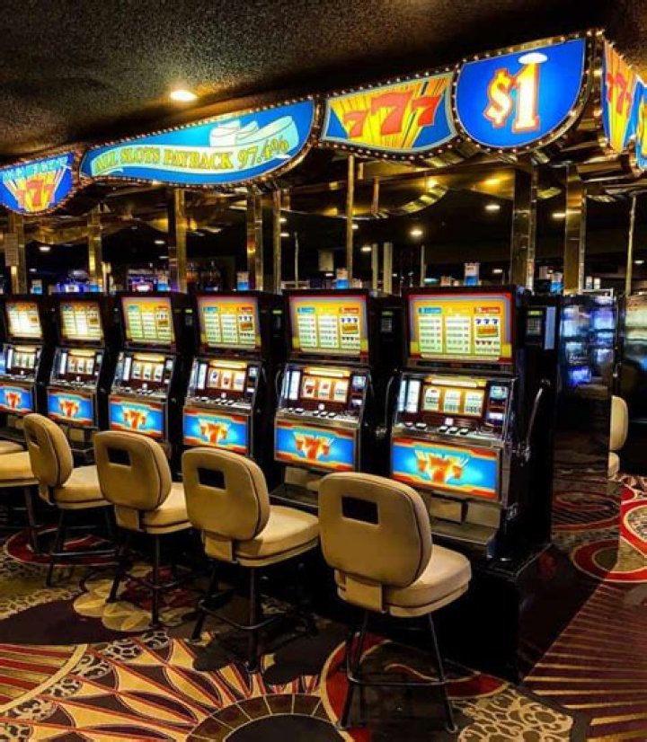 Which casino has loosest slots in Las Vegas?