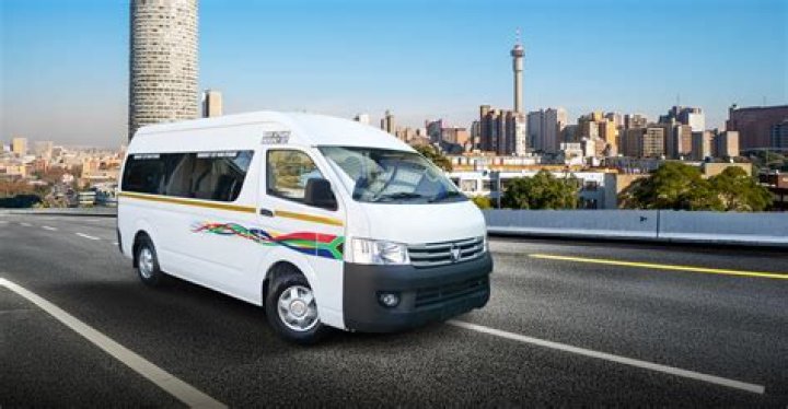 Which taxi app is best in Hyderabad?