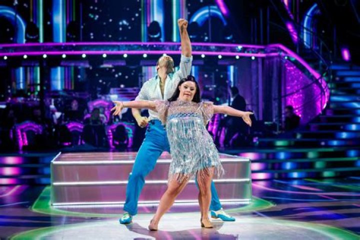 Who was runner up strictly 2015?